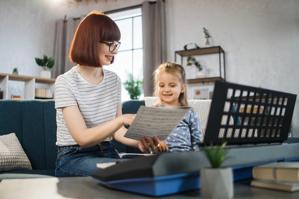 Blog Separation Anxiety: How a Good Babysitter Helps Kids Feel Safe and Settled