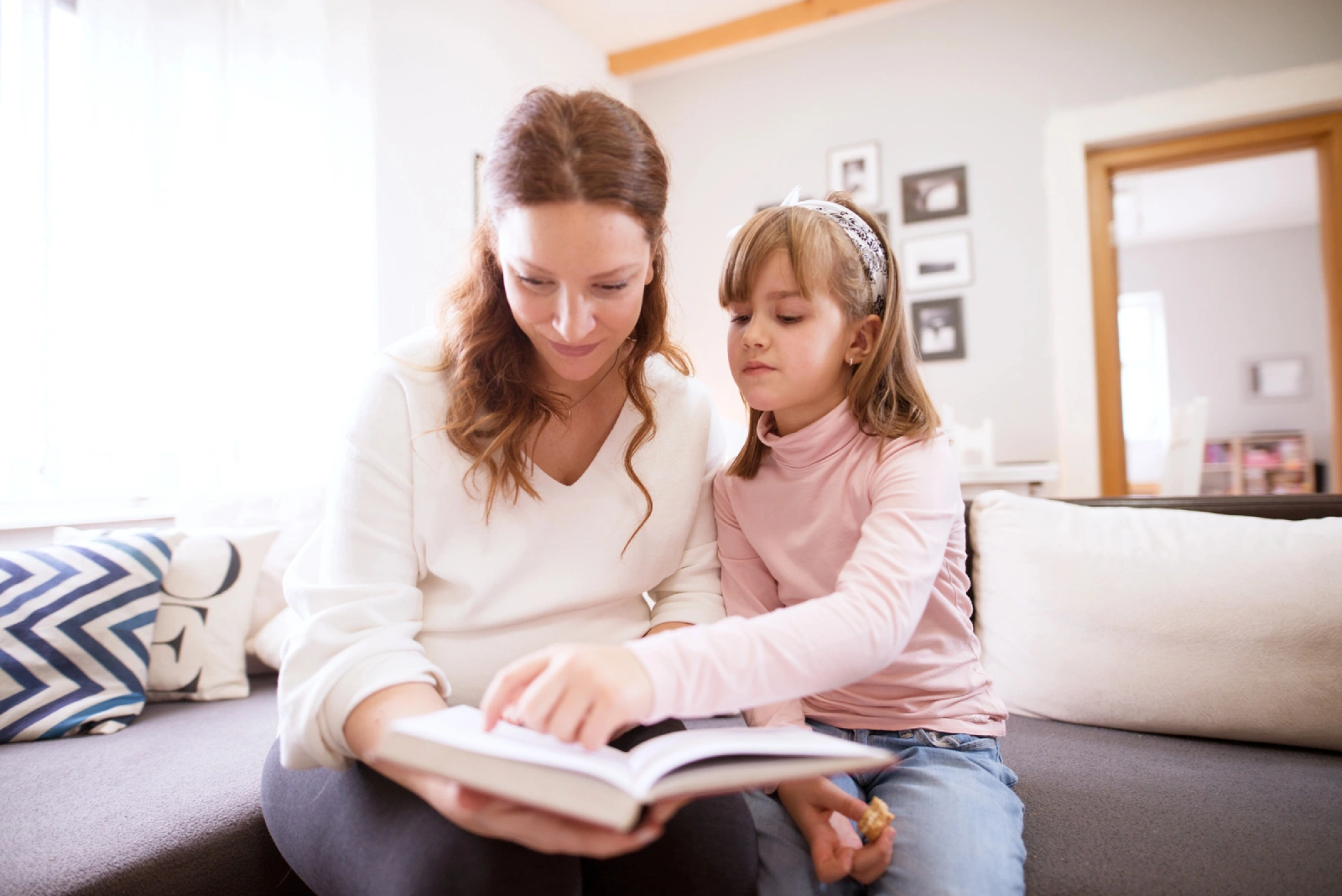 How Babysitters Support Emotional Regulation in Young Children